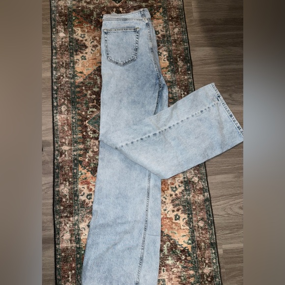 Two pairs of fashion nova jeans - Picture 2 of 4